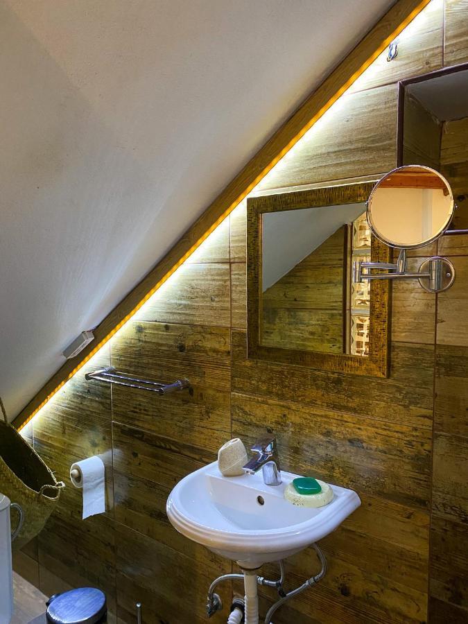 Charming Bohemian House In * Perast