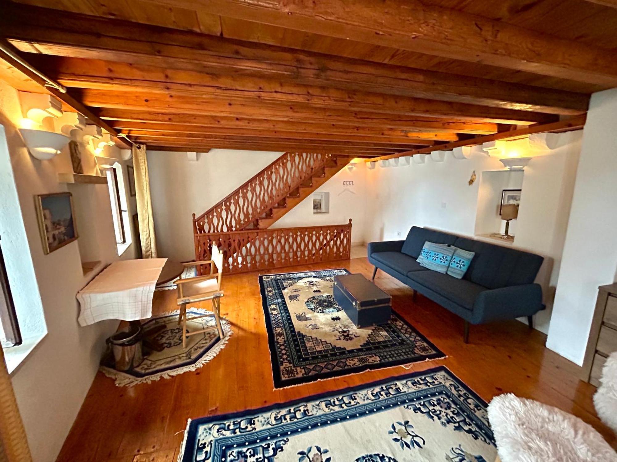 Charming Bohemian House In Perast
